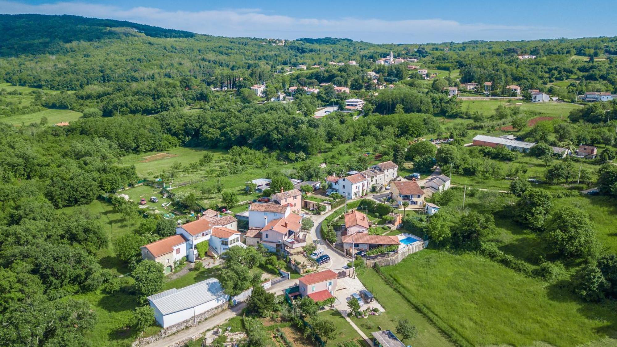 Villa Michelle Karojba Esterno foto